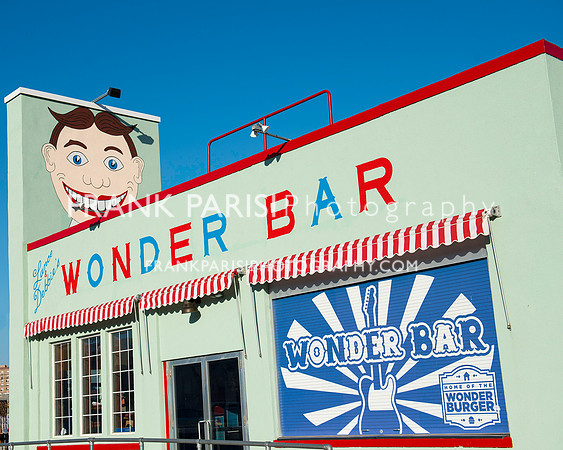 Wonder Bar.